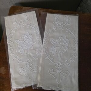 Linen Kitchen towel set of 2, Beige Embroidered, 28"x20"